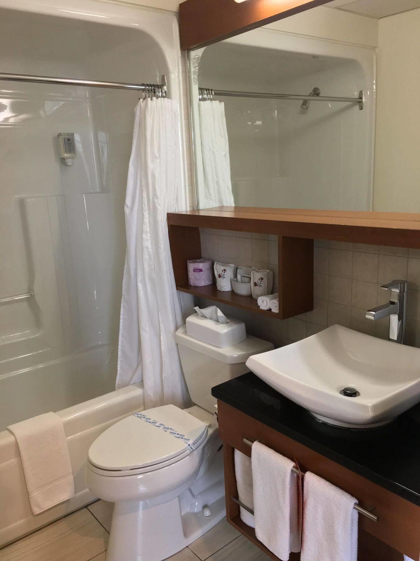 Hotel du Fjord Chicoutimi Eksteriør bilde